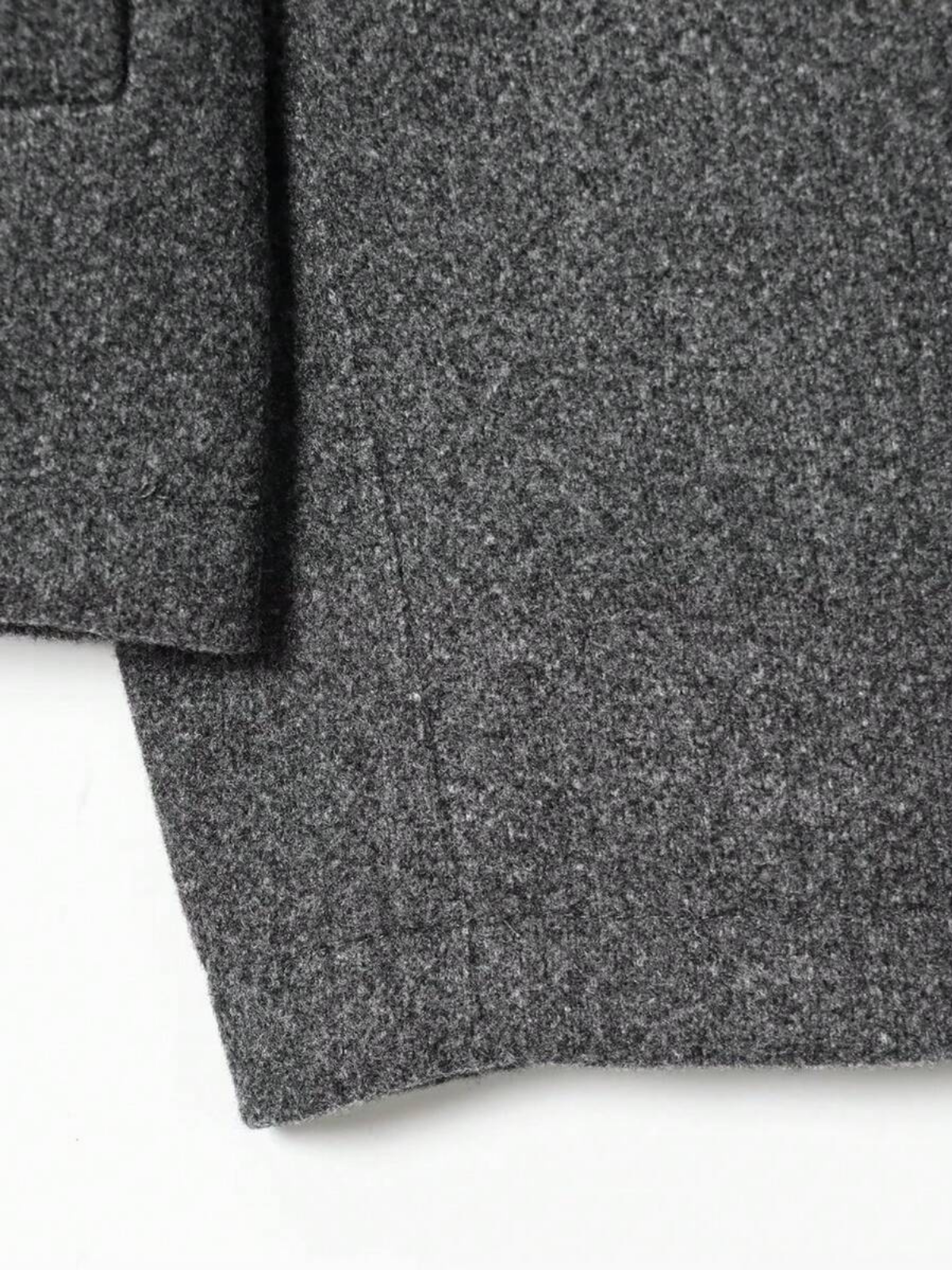 Jesienna minimalistyczna kurtka z mieszanki wełny z zamkiem błyskawicznym i klapami