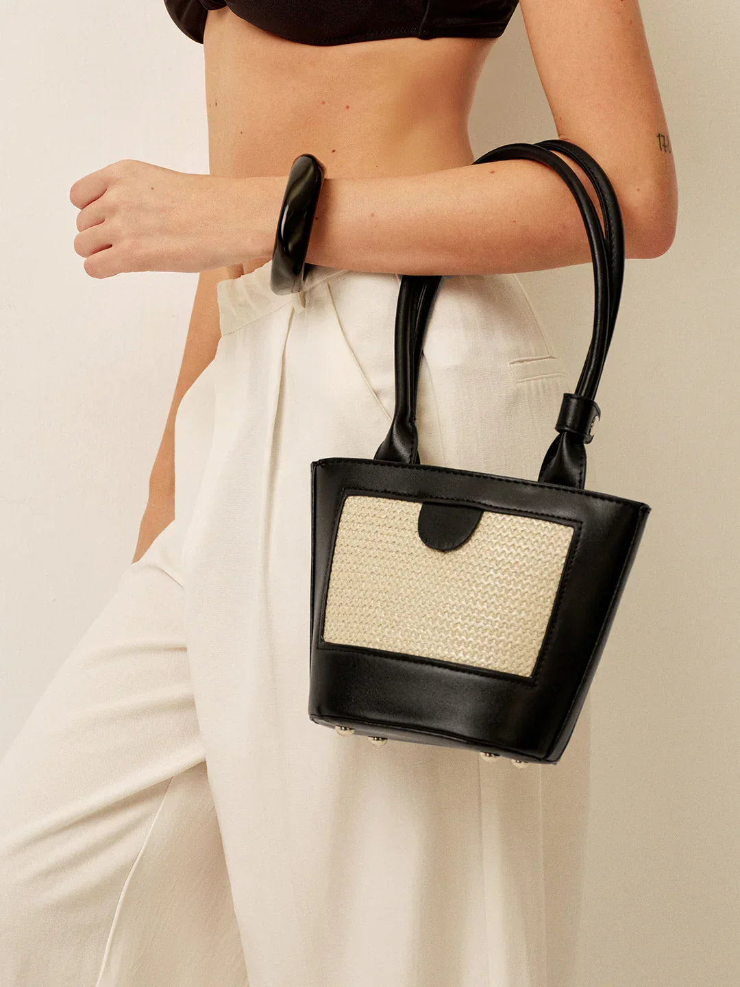 Duo-Tone Woven Panel Tote Bag - LA FEMME WANDERER