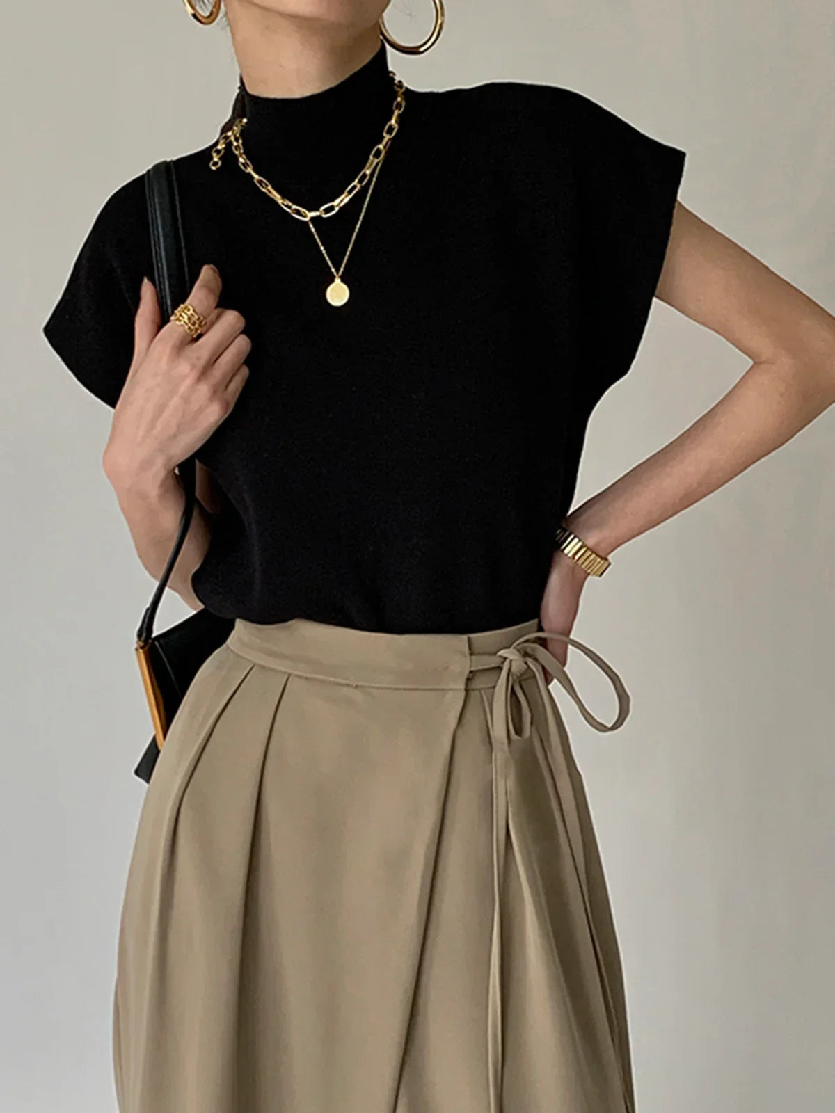 Leisurely Solid Pullover Sweater Vest - LA FEMME WANDERER