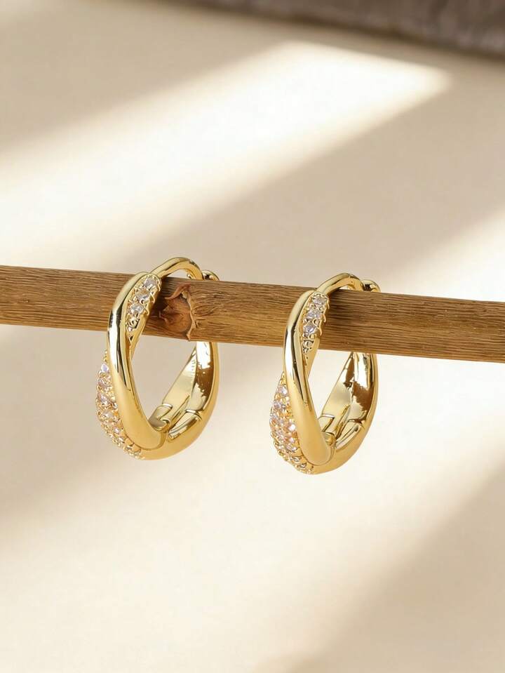 Sparkling Twisted Hoop Earrings – Elegant Everyday Ear Jewelry