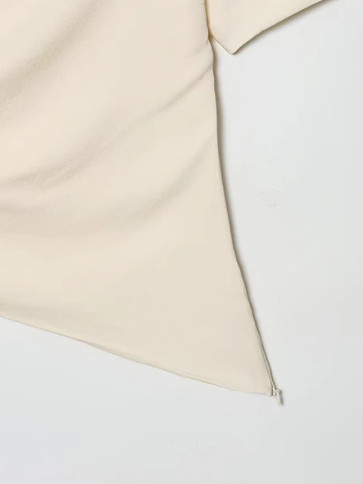 Ruched Asymmetric Solid Tee