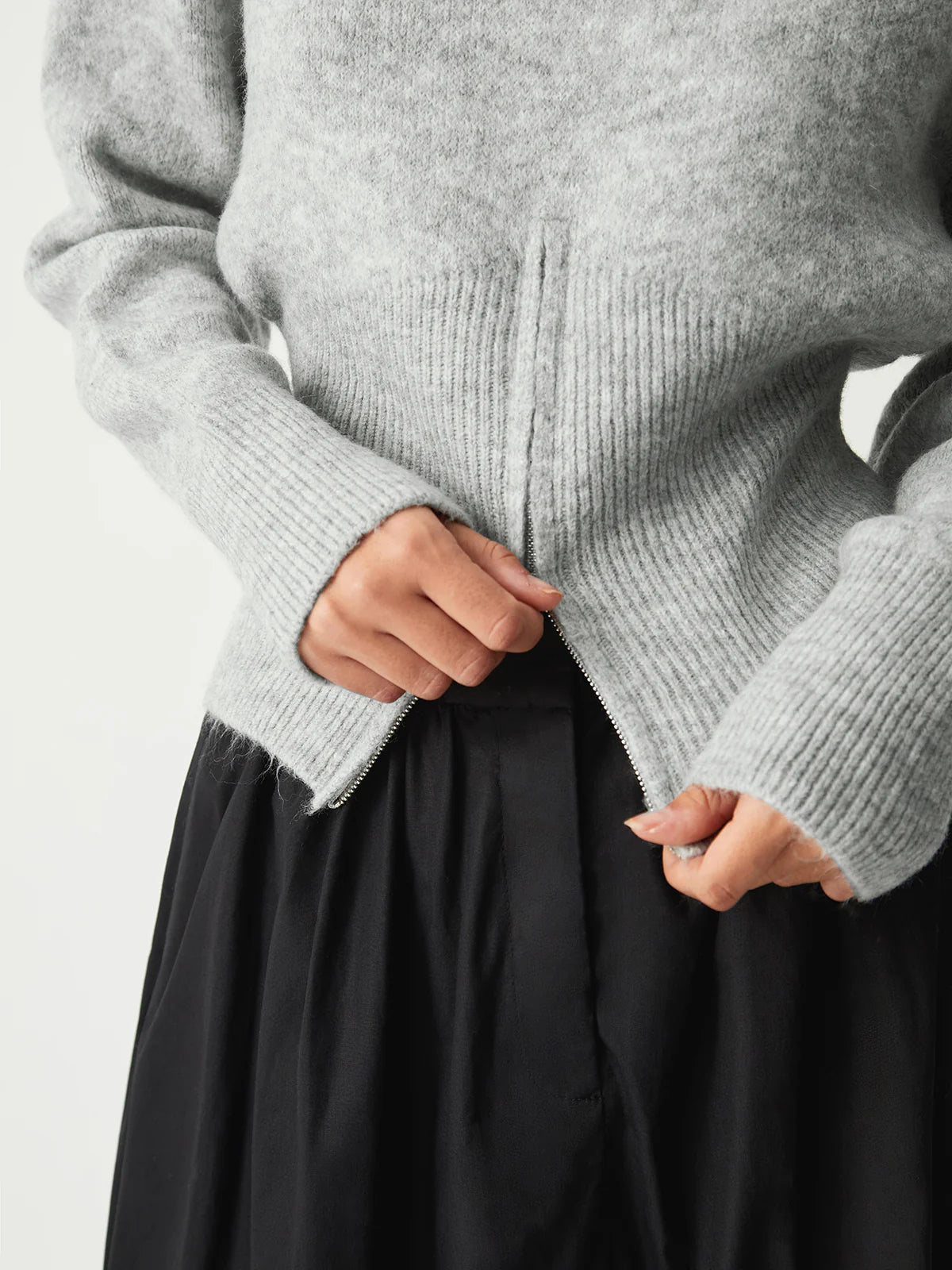 Half Zip Fuzzy Sweater - LA FEMME WANDERER