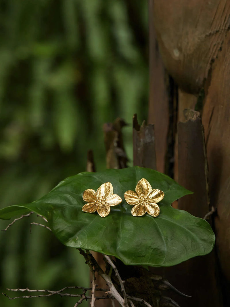 Floral Pattern Stud Earrings
