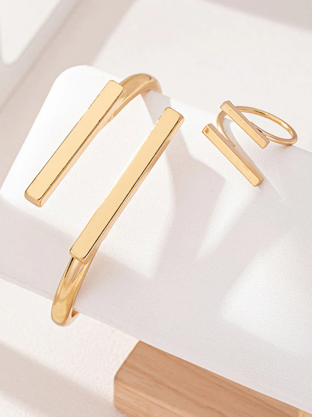 Architectural Glow Ring & Bracelet Set - LA FEMME WANDERER
